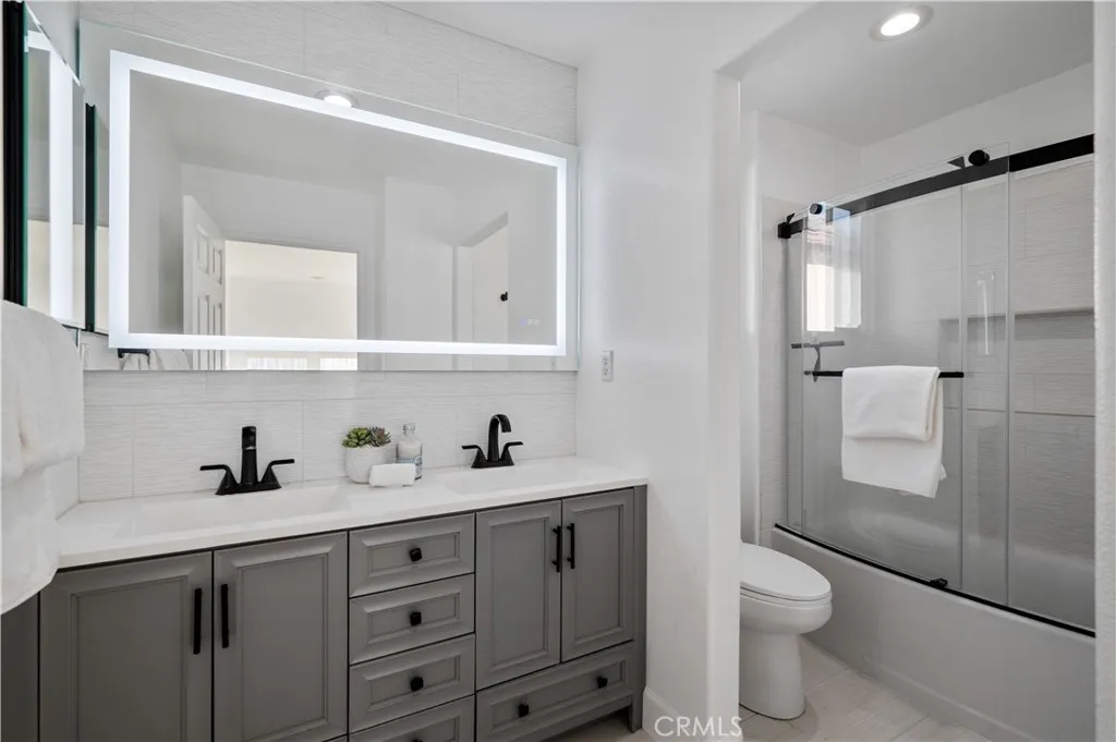 25481 Dodge Avenue 12, Harbor City, California 90710 home-pic-28